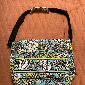 Vera Bradley Messenger  Bag